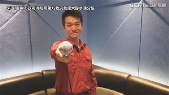 消防員KTV實地示範　遇火警8字訣