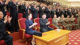 -金正恩-北韓-李雪主-圖/翻攝自勞動新聞