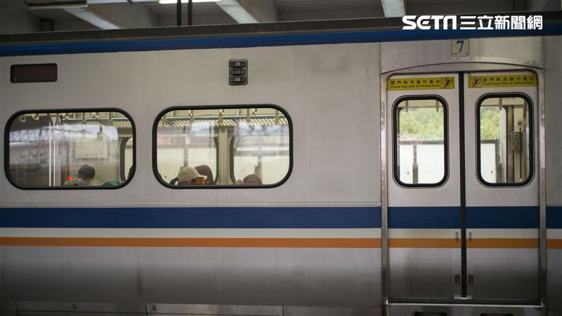 台鐵2173次區間車在竹南=造橋站間發生死傷事故,上下行列車均有延誤。(示意圖/資料照)