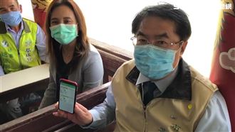 五一嘸遊客！黃偉哲：我臉比綠燈還綠