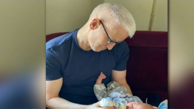 喜獲麟兒！CNN「同志主播」當爸了