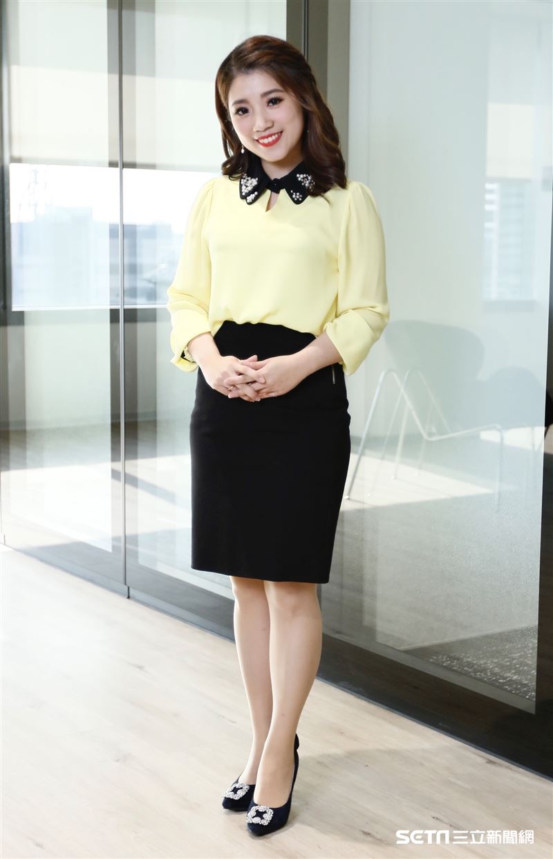 主播葉芷娟近日暫離主播台，轉戰網路股市直播節目「股市小葉問」主持人。（圖／記者林聖凱攝影）