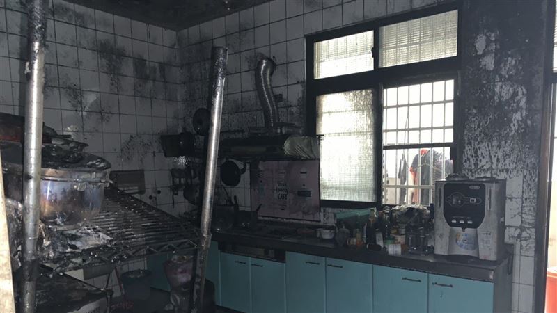 快訊／彰化民宅突冒濃煙　1人嗆傷