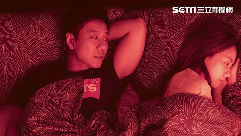 拍床戲看的人非重點　男星吐最大壓力
