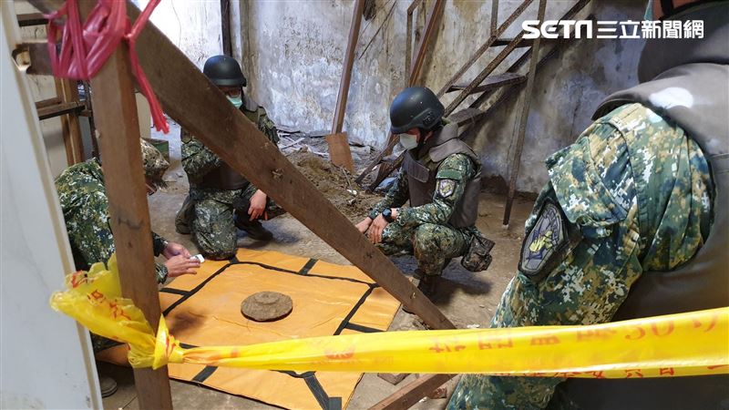 安平古堡驚見「未爆彈」？軍：旗座啦