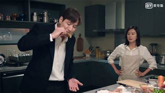 朴海俊為戲練身材！金喜愛一招秒破功