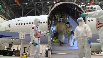 包機太貴不回台？青年：只給一天決定