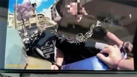 高雄市，屁孩，踹車，違規，妨害公務，