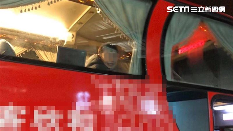 男藝人搭車被偷摸　噁男畫面曝光是他