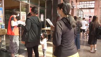 高雄紓困專線17支　民眾打3處問嘸