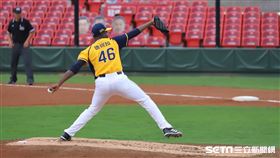 ▲中信兄弟先發投手德保拉。（圖／記者劉彥池攝影）