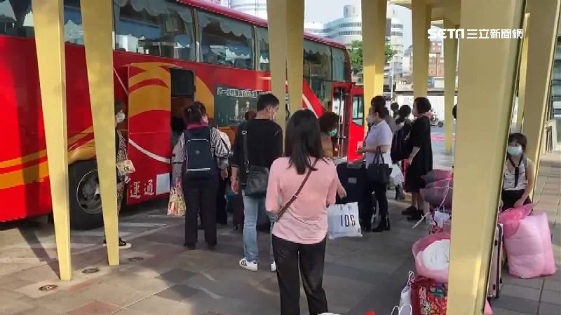 第2批湖北類包機　227人解隔離