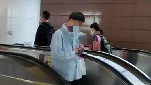板南線色狼出沒　襯衫怪男身影曝光