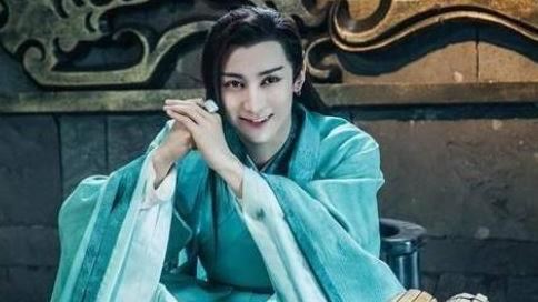 帥哥釣魚哭了　從此美女們不敢獻媚