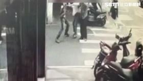 送貨員,毆打,住戶,電梯　記者李依璇攝影