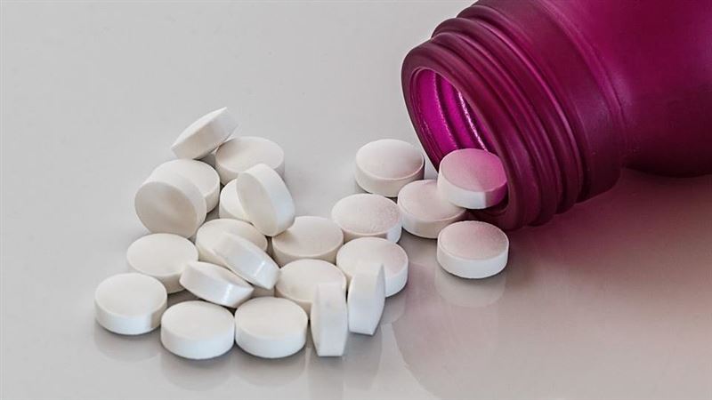 領有中度身心障礙男子被4名友人以還債名義,任意苛扣工資,還長期出手凌虐,只能服用止痛藥過活,最終被凌虐致死。(示意圖/PIXABAY)