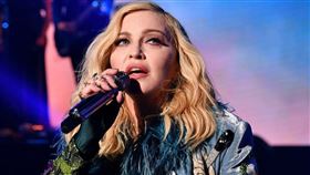 美國流行音樂女皇瑪丹娜（Madonna）前男友、饒舌歌手Tupac Shakur/分手信。推特