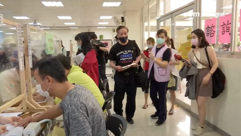 紓困之亂誰最倒楣？鄉民曝：是他們