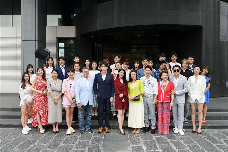 出道8年首接演台八 明杰 狂找許仙姬求救 有媽媽真好 娛樂星聞