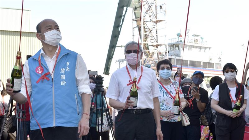 賀發大財號漁船下水　韓國瑜感謝防疫