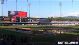 洲際棒球場世界職棒首戰。（圖／記者蕭保祥攝影）