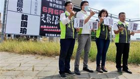 民進黨議員賴澤民在彰化掛罷韓看板（圖／翻攝自賴澤民臉書）