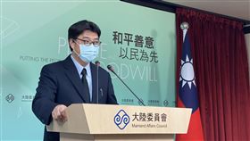 陸委會：爭取參與WHA是台灣人民的權利陸委會發言人邱垂正7日在例行記者會指出，台灣參與世界衛生大會（WHA）是台灣人民長期以來的權利，中共相關單位以「一中」原則及「九二共識」排除台灣，證明陸方是以政治干預健康人權。中央社記者賴言曦攝　109年5月7日