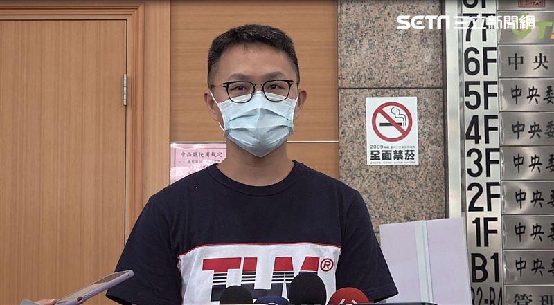 振興券不找零…他竟喊：國民黨來找零