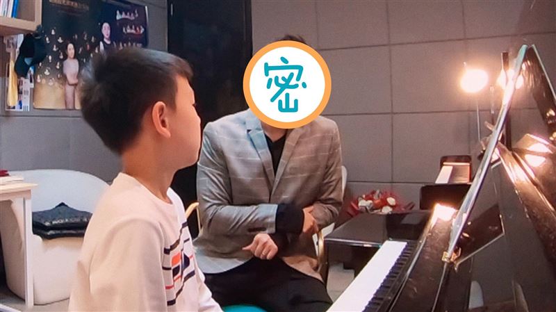 周董改行當鋼琴家教？這孩子超級幸運