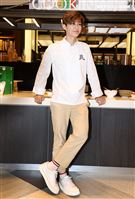 炎亞綸跨足餐飲圈當總裁，推出自己「特調」口味的乾拌麵。（記者邱榮吉/攝影）