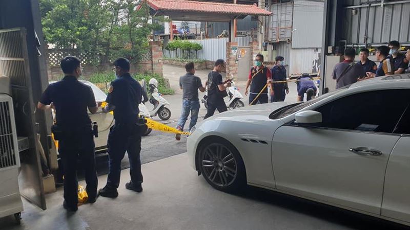 抵押借款沒錢贖車　屁孩亮槍卻卡彈
