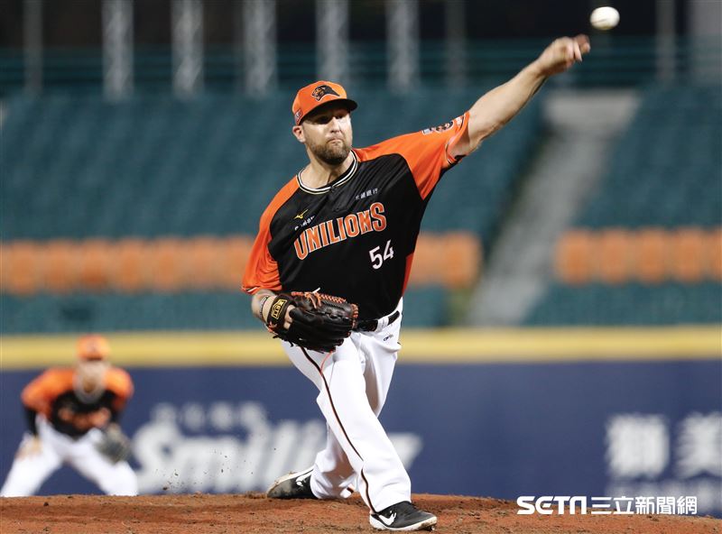 統一獅洋投費爾本。（圖／記者林聖凱攝影）