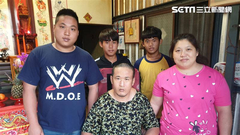 獨／勇母殺豬撐起家：無怨當癱夫雙腿