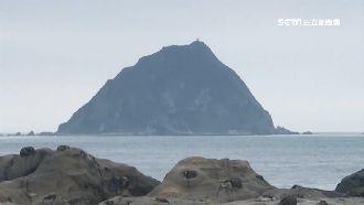 看起來很近！男從和平島獨遊到基隆嶼