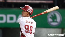 ▲樂天桃猿外野手陳晨威。（圖／記者林聖凱攝影）