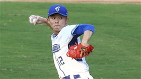 富邦悍將先發投手江國豪。（圖／富邦悍將提供）