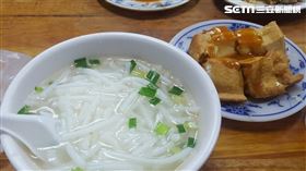 米粉湯、小菜、油豆腐、小吃店