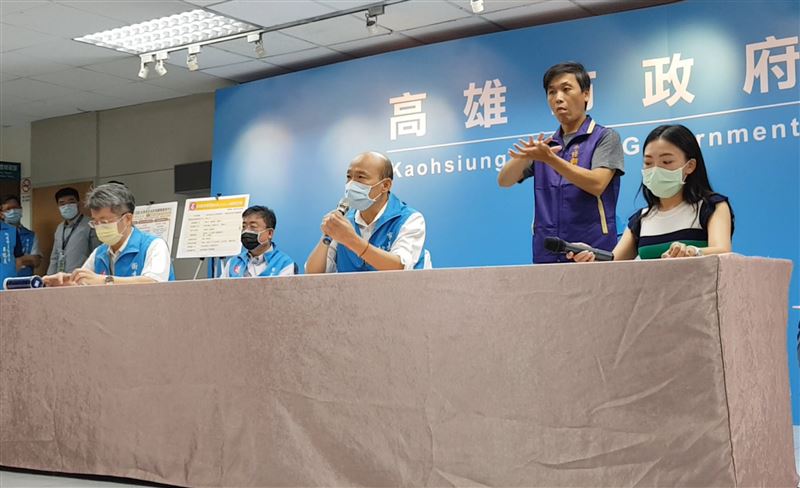 萬元紓困金爭議頻傳　韓國瑜砲打中央