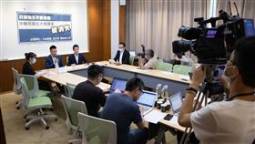 何志偉召開記者會批評中原大學。（圖／何志偉辦公室提供）