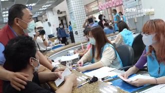 新北要回紓困自己審　一來一往慢3天