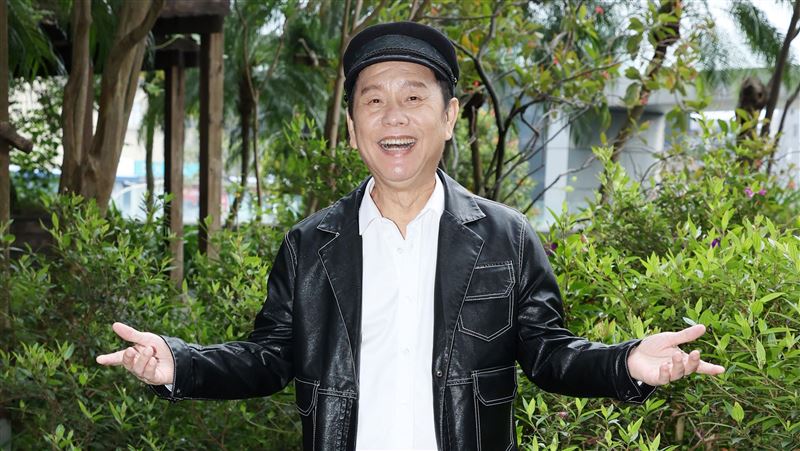 獨／歌廳秀見人生　他爆兄弟搶星內幕