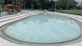 台南山上花園水道博物館戲水池12日起暫停開放台南地區水情吃緊，台南市政府文化局11日表示，山上花園水道博物館的八田水池因耗水量大，12日起暫停開放，待水情穩定再評估開放時間。（台南市文化局提供）中央社記者楊思瑞台南傳真　109年5月11日