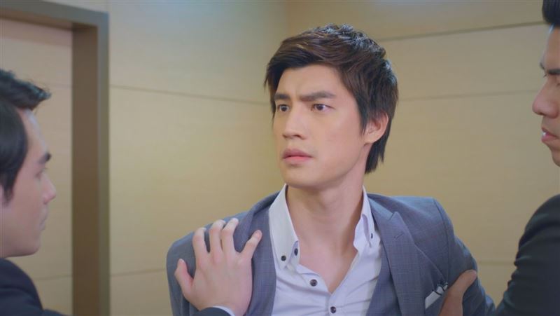 羅宏正遭追殺掛彩　情敵竟貼心幫療傷