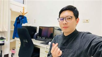 臉書遭出征　王浩宇細查驚見詭異之處