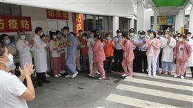 奇美醫院全院同步鼓掌慶國際護師節5月12日是國際護師節，奇美醫學中心號召院內人員在中午12時同步鼓掌，向防疫前線的醫護人員致敬。中央社記者楊思瑞攝  109年5月12日