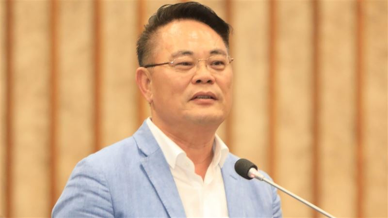 高市議員疑闖紅燈　鋼鐵廠員工遭撞亡