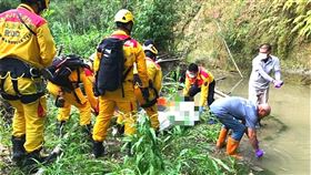 台南,老婦,溪邊,新化分局（圖／翻攝畫面）