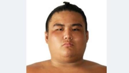 日本相撲力士　與病毒戰到最後一刻