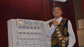 南迴醫院　黃健庭：樂觀其成前台東縣達仁鄉衛生所醫師徐超斌（圖）發起募款希望興建台東南迴醫院。台東縣長黃健庭2日表示，樂觀其成，但也指出要支撐一個綜合醫院絕對有困難，憂心未來可能是財務黑洞。（檔案照片）中央社記者盧太城台東攝　107年10月2日
