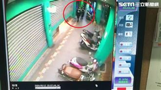 雙煞持刀槍闖屈臣氏　十分鐘搶18萬